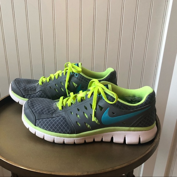 NIKE FLEX 2013 RUNNING SHOES. SIZE: 7.5. EUC - Picture 3 of 7